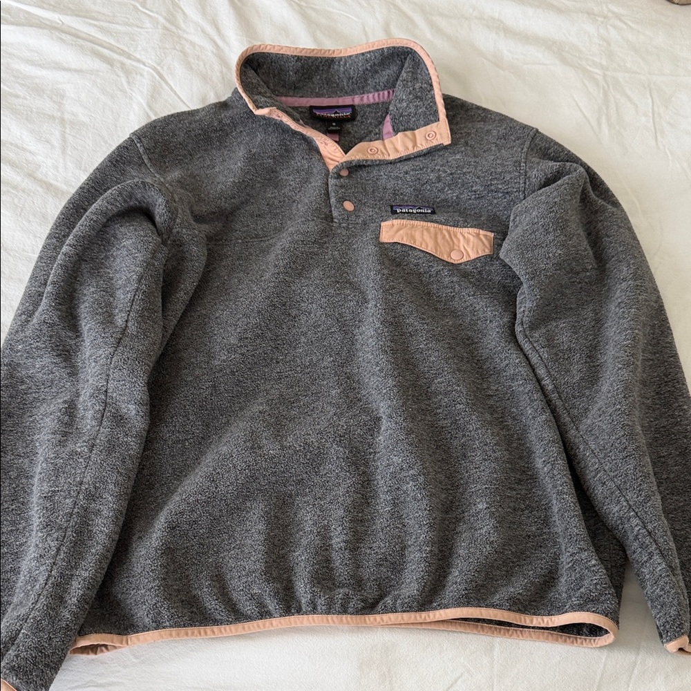 Patagonia Gray and Pink Women's Crewneck Sweater